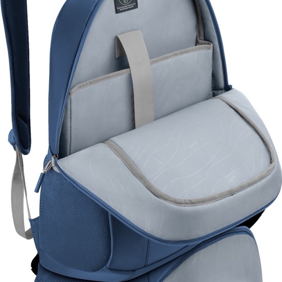 Dell EcoLoop Urban Backpack 14-16 Waterproof - Picture 10 of 11